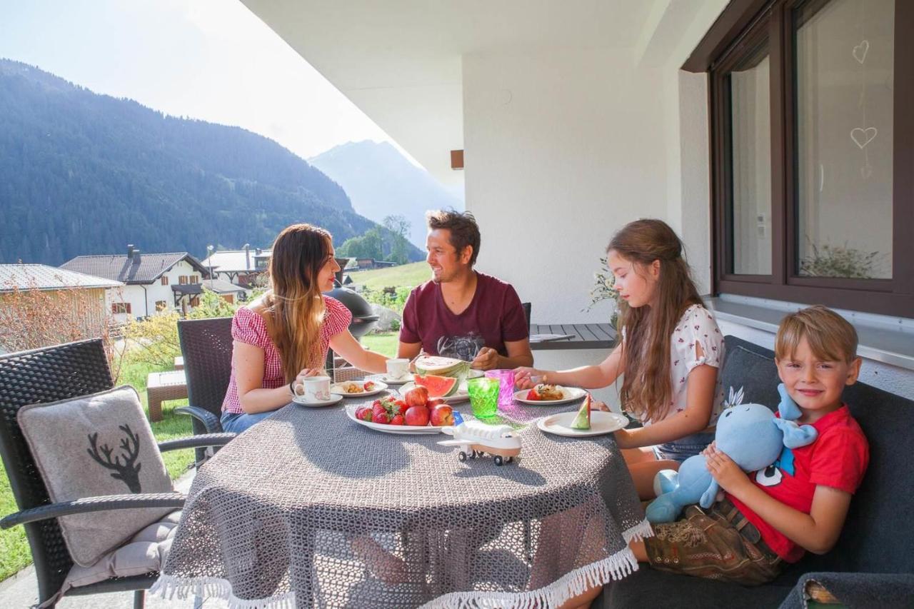 Alpenzauber Apartment Montafon 圣加伦基希 外观 照片