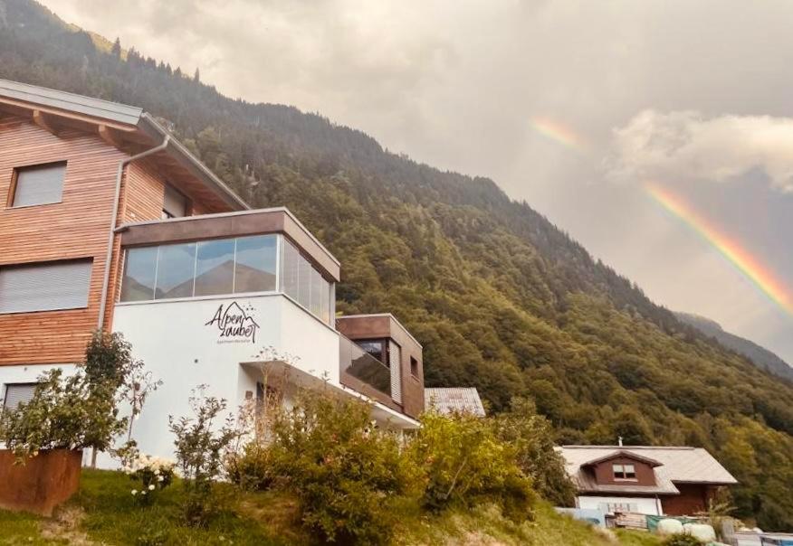 Alpenzauber Apartment Montafon 圣加伦基希 外观 照片